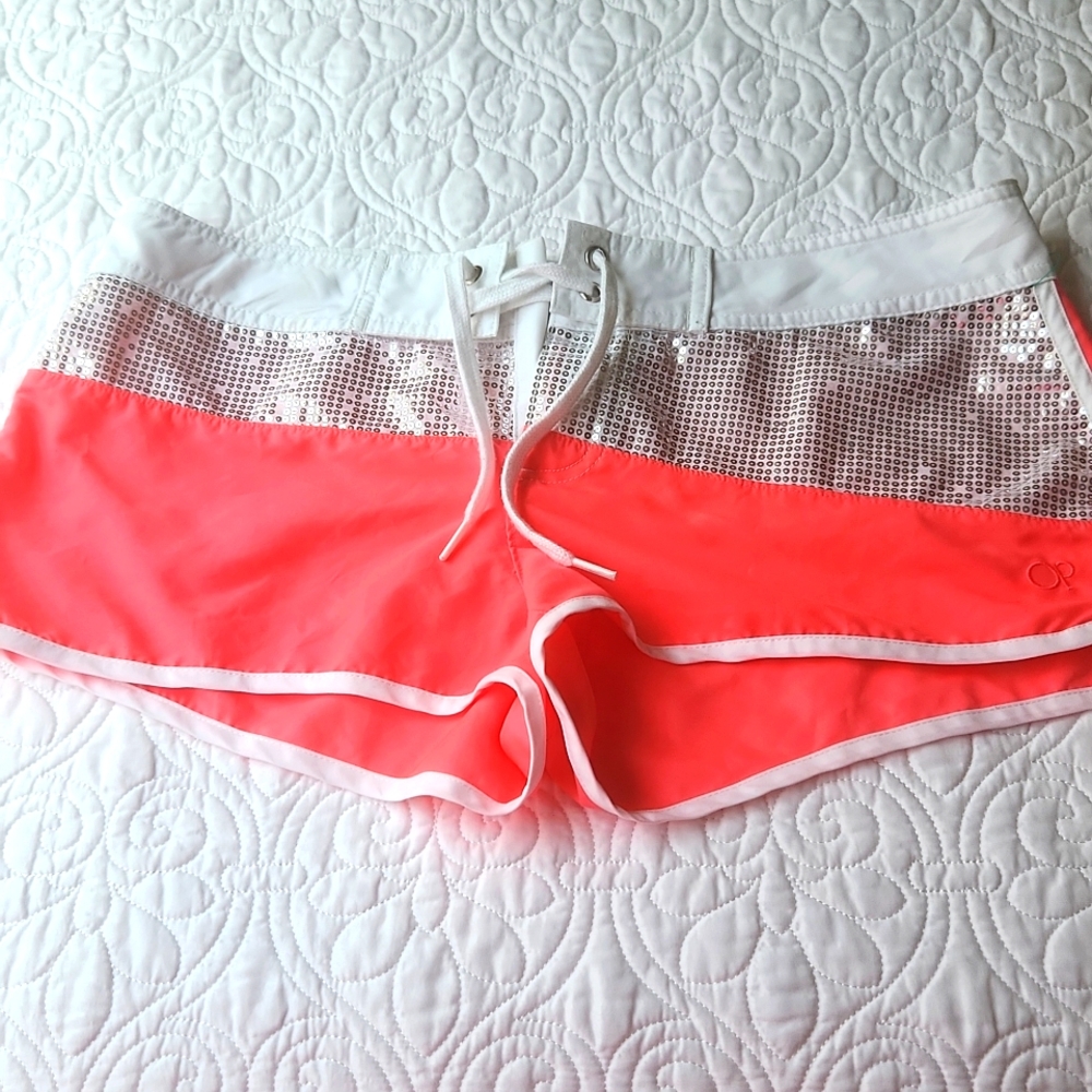 Cute stylish shorts!